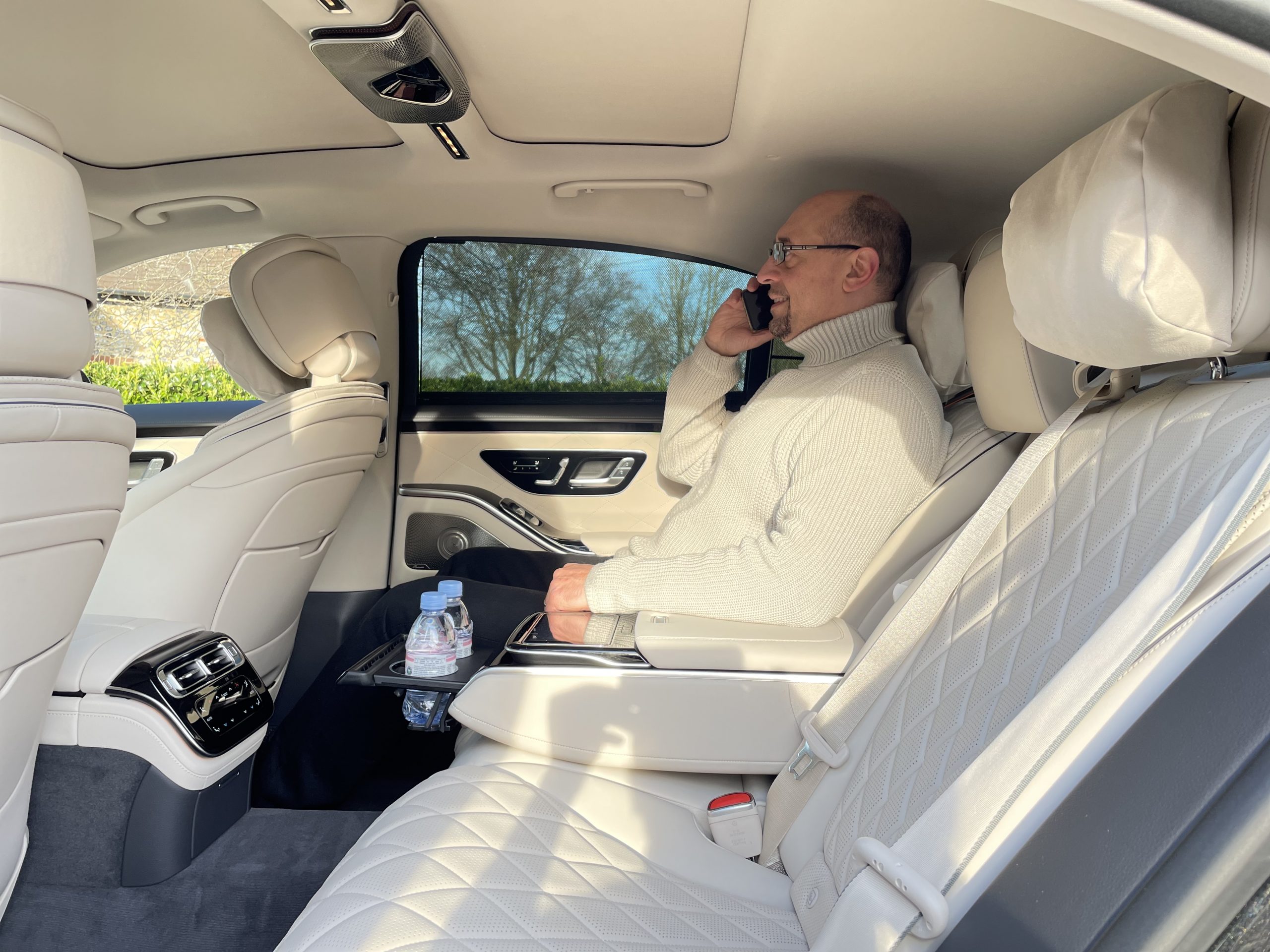 What Should I Expect From a VIP Chauffeur Service?