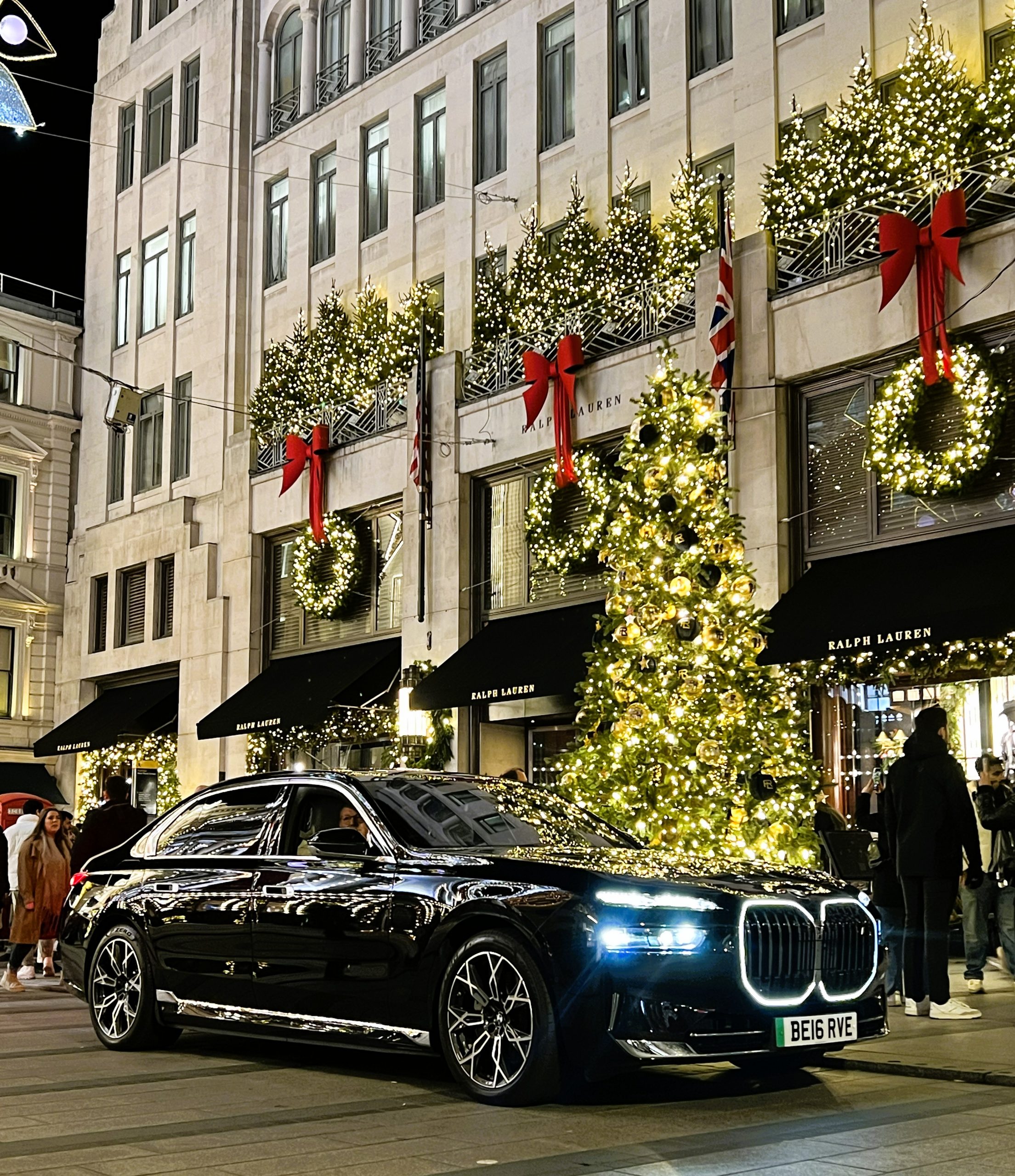 A Chauffeur’s Guide to London’s Christmas Lights 2025